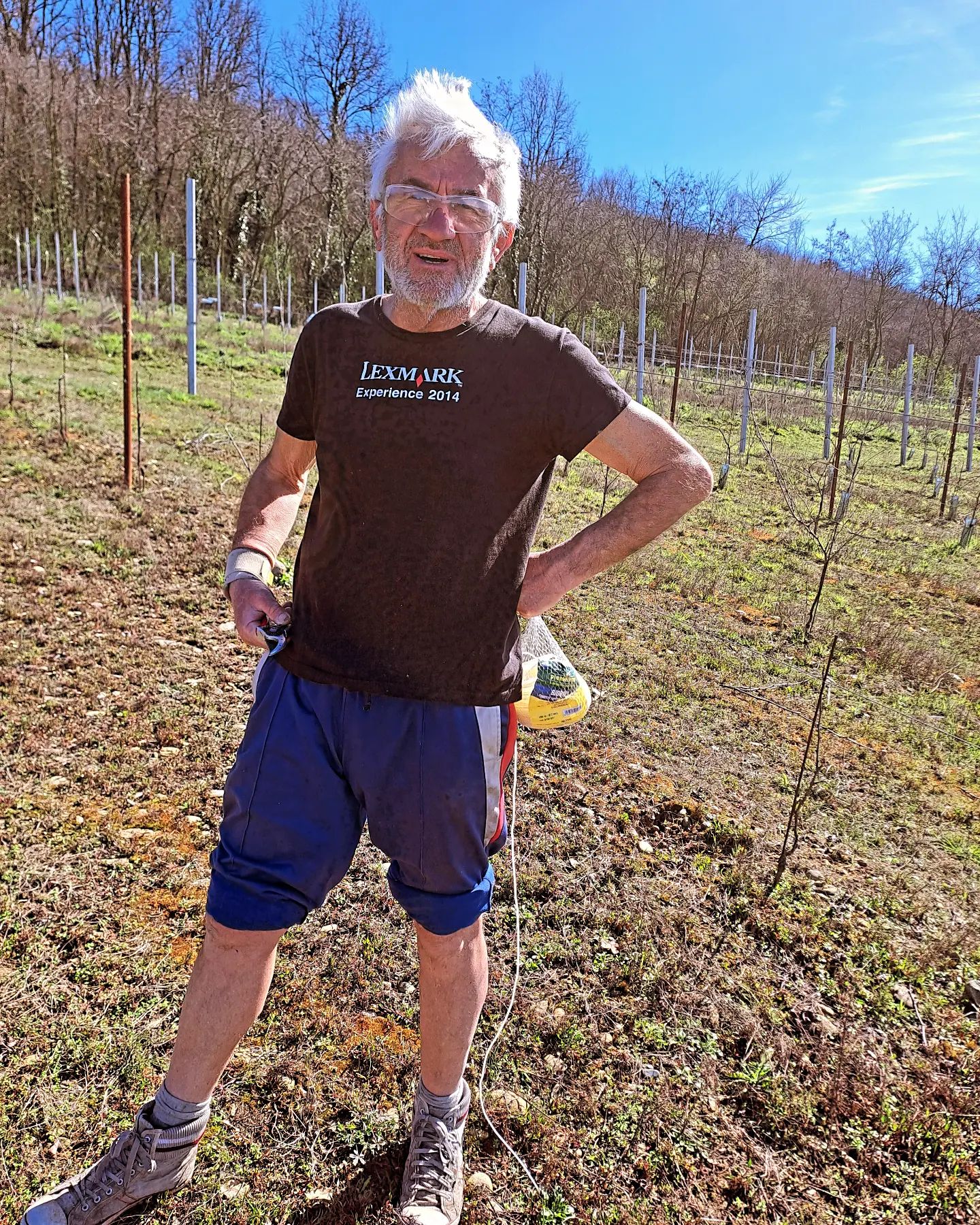 Super Saiyan al lavoro ma non troppo 
#winefotography #wineblogger #winelover #erbaluce #erbalucedicaluso #moncravel #canavese #springtime🌸 

#piemonte #italy🇮🇹 #italia #piemont #ピエモンテ #イタリア #piedmont #vercelli #italie #italien #피에몬테 #이탈리아